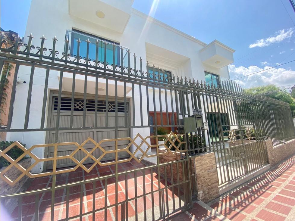SE VENDE CASA ESQUINERA CON PISCINA EN MAMATOCO, SANTA MARTA — foto 2