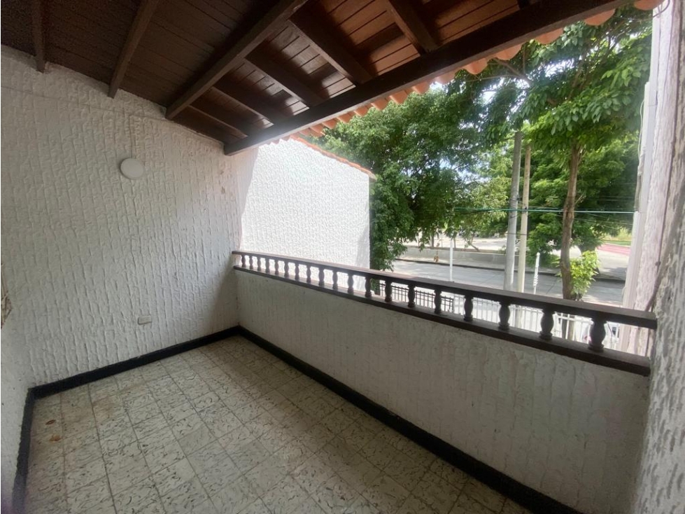 SE ARRIENDA O ARRIENDA CASA PARA USO COMERCIAL EN SANTA MARTA