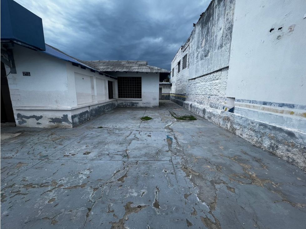 SE ARRIENDA LOCAL COMERCIAL PARA SECTOR AUTOMOTRIZ EN EL BARRIO PRADO - 5
