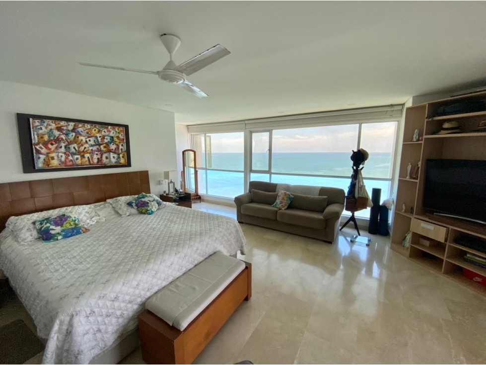 SE VENDE AMPLIO APARTAMENTO PRIMERA LINEA DE PLAYA, RODADERO SUR — foto 4