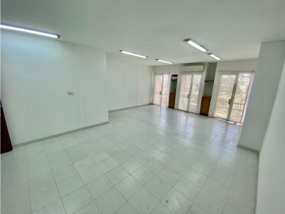 SE VENDE OFICINA DE 49 M2 EN EL EDIFICIO DAVIVIENDA, SANTA MARTA - 1
