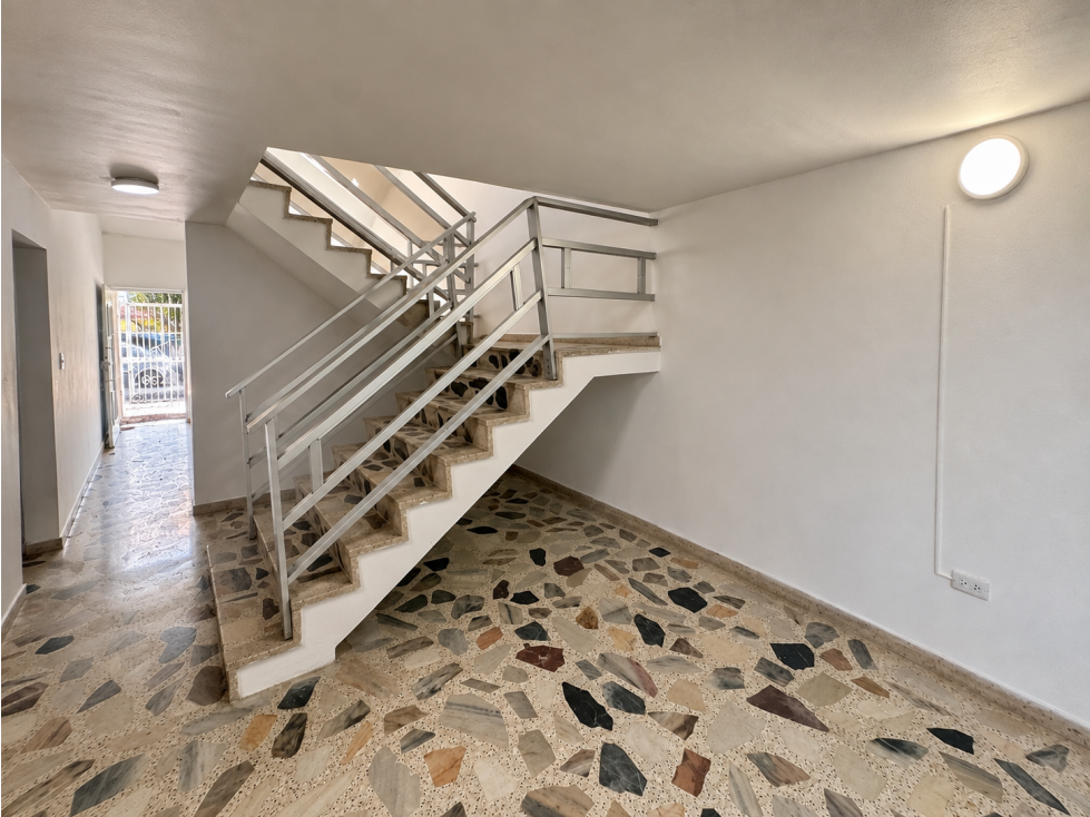 SE VENDE O ARRIENDA CASA PARA USO COMERCIAL - 5
