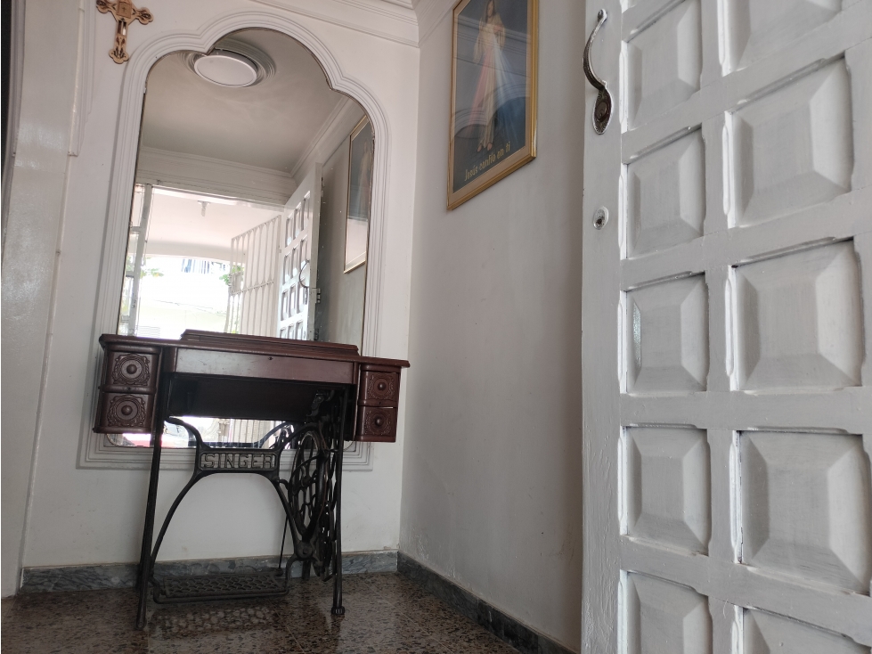 SE ARRIENDA CASA DE USO COMERCIAL CON APARTAESTUDIO ANEXO, SANTA MARTA - 6