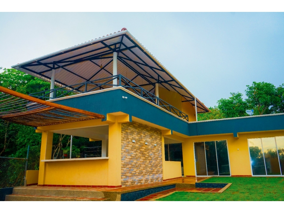 SE VENDE CABAÑA EN EL SECTOR DE LAS TINAJAS, VÍA AL PARQUE TAYRONA
