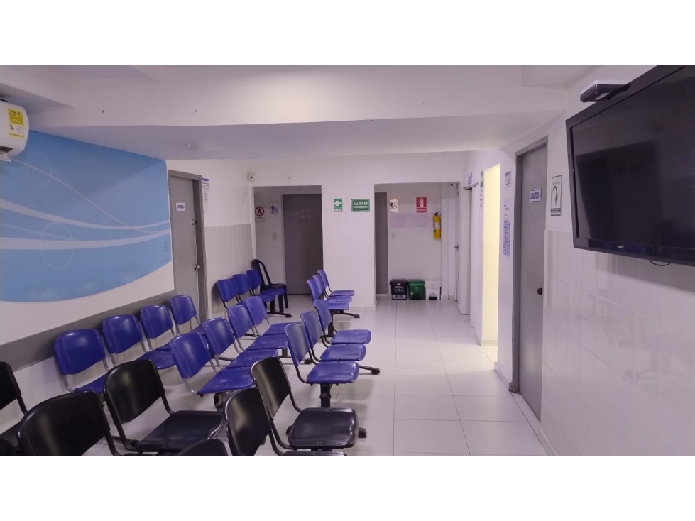 SE VENDE O ARRIENDA CASA COMERCIAL EN LA AVENIDA DEL LIBERTADOR — foto 6