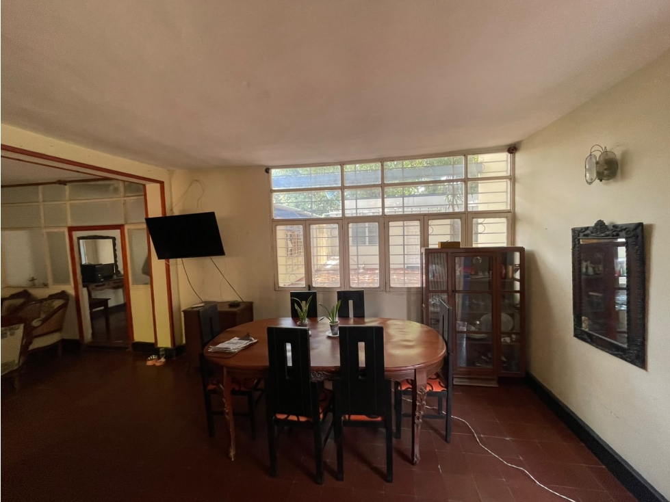SE VENDE AMPLIA CASA PARA USO COMERCIAL — foto 5