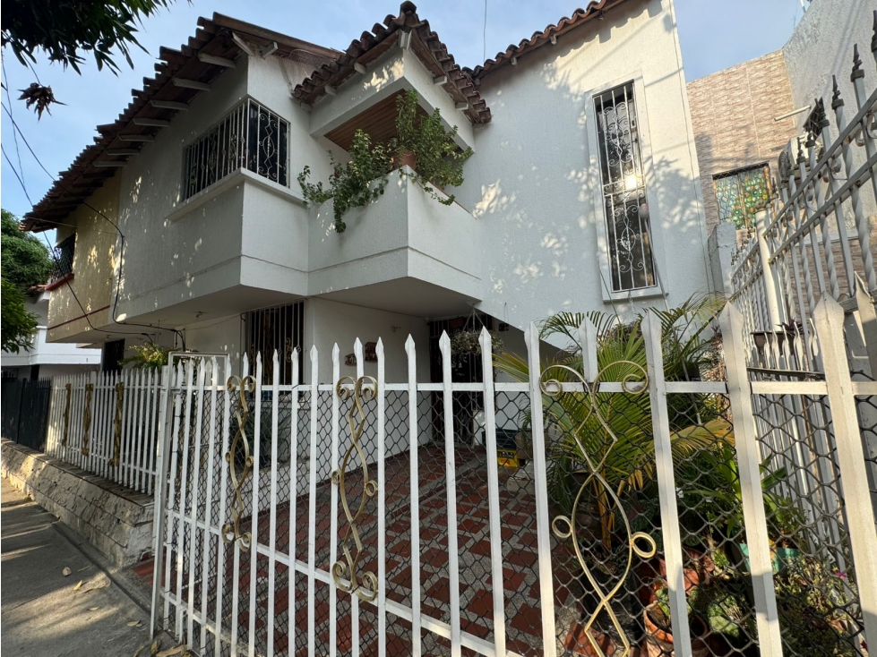 SE VENDE CASA FAMILAR DE 3 ALCOBAS, SECTOR PORVENIR