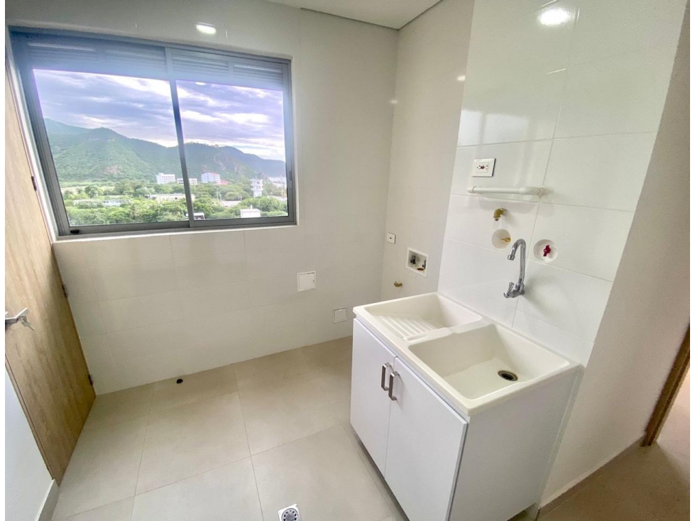 SE ARRIENDA APARTAMENTO DE 2 HABITACIONES EN BELLAVISTA - 4