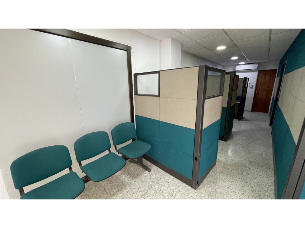 SE ARRIENDA OFICINA DE 44 M2 EN EL CENTRO HISTÓRICO, SANTA MARTA - 2