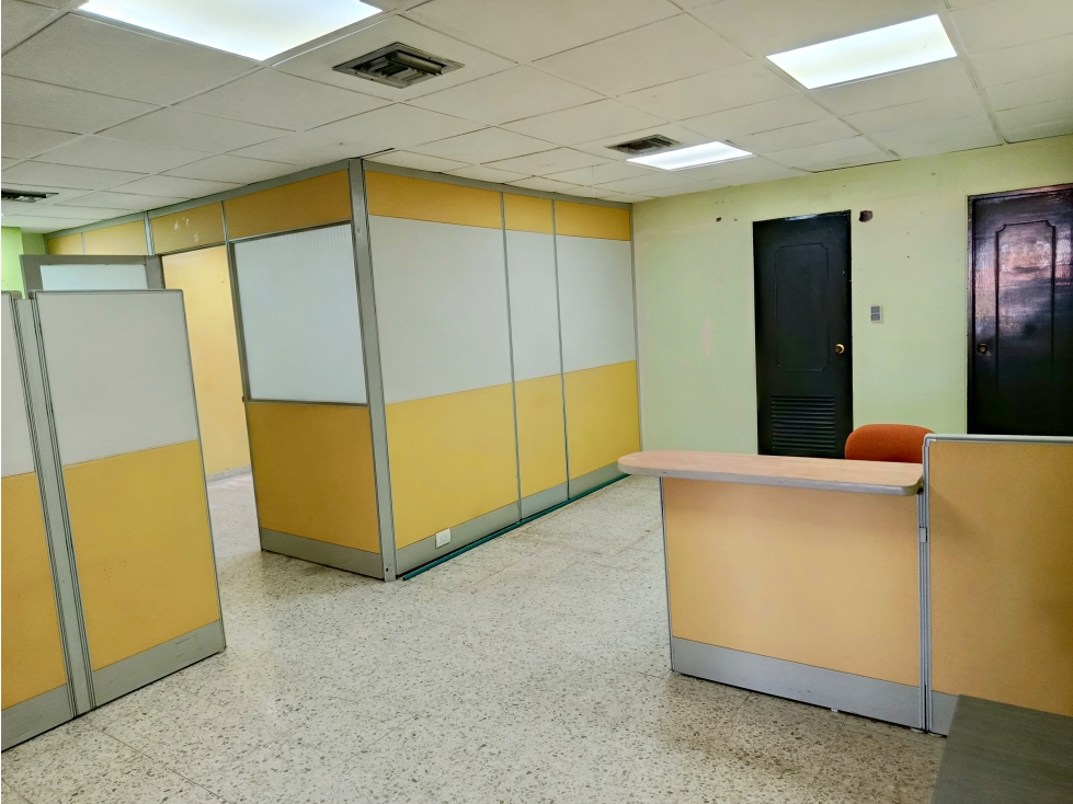 SE VENDE OFICINA EN EL CENTRO HISTÓRICO, SANTA MARTA - 4
