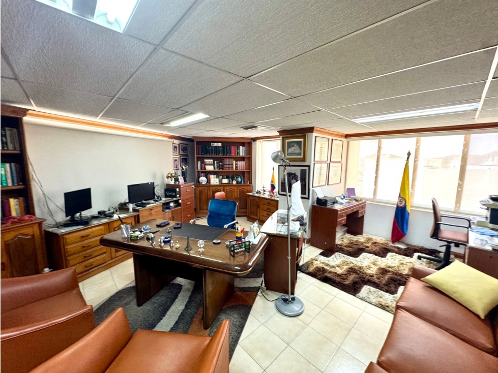 SE ARRIENDA OFICINA EN EL EDIFICIO CENTRO EJECUTIVO, SANTA MARTA - 4
