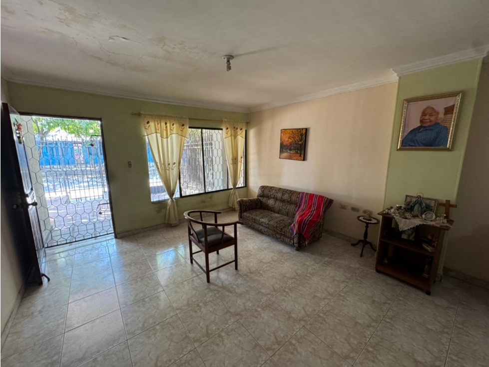 SE VENDE CASA DE 1 PISO EN EL BARRIO LOS ALMENDROS — foto 6