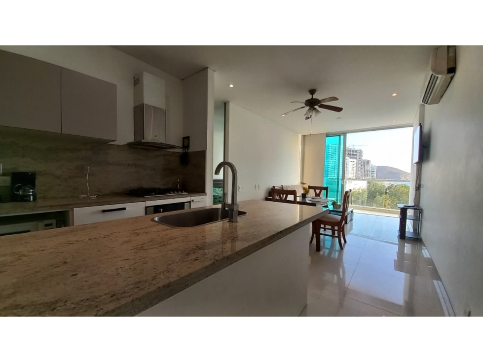 SE VENDE APARTAMENTO DE DOS ALCOBAS CON VISTA LATERAL AL MAR — foto 3