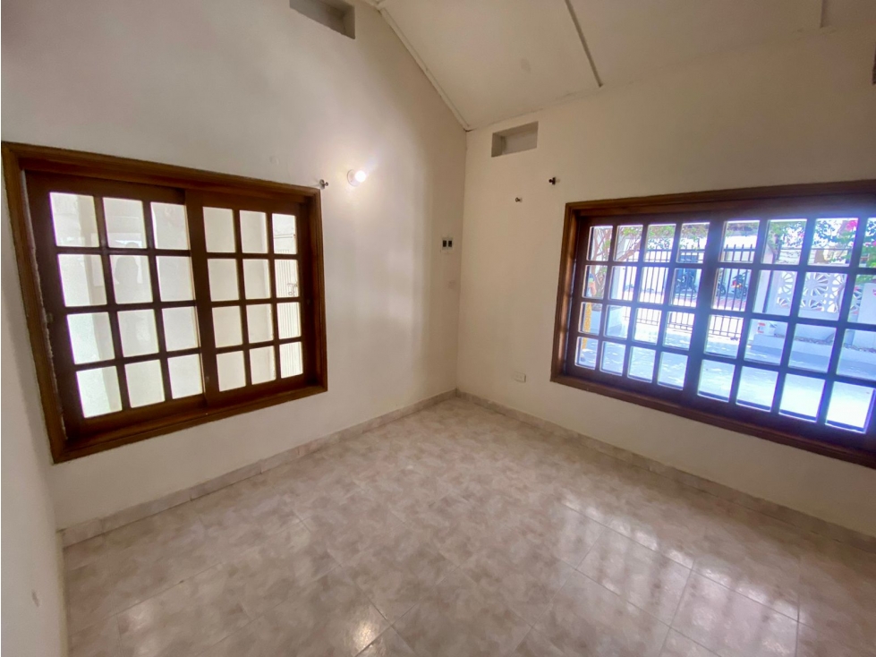 SE VENDE O ARRIENDA AMPLIA CASA EN EL BARRIO EL PRADO, SANTA MARTA — foto 5