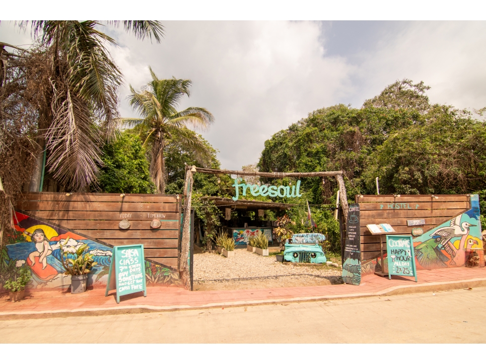 SE VENDE O ARRIENDA HOSTAL CON PRECIO DE OPORTIUNIDAD, EN PALOMINO - 1