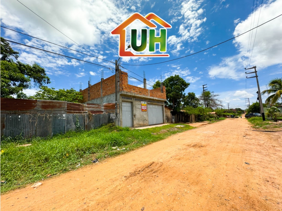 00626 - VENTA ALMACEN MANANTAY - PROYECCION A 5 PISOS - AT 300 M2 - 2