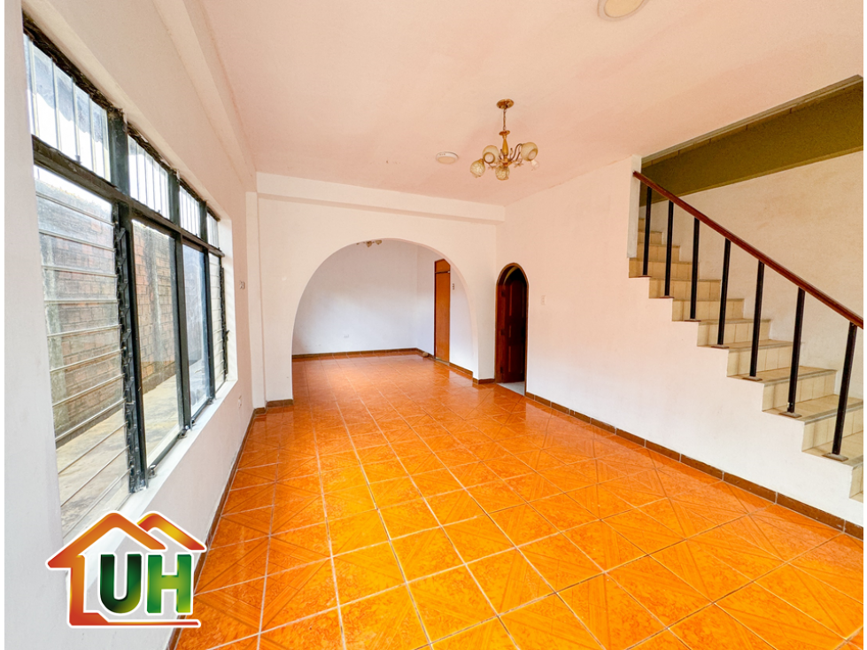 00693 - VENDO CASA 2 PISOS EN ZONA CENTRICA DE PUCALLPA - AT. 367 M2 - 6