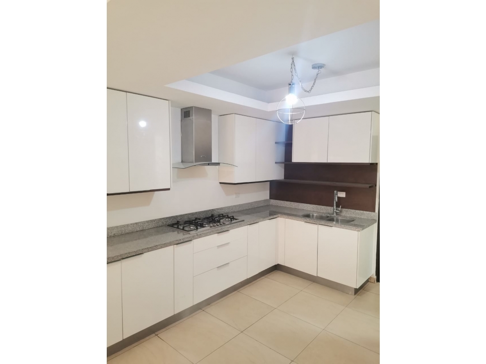 CASA EN RENTA SEMI-AMUEBLADA EN ALTARIA RESIDENCIAL - 2