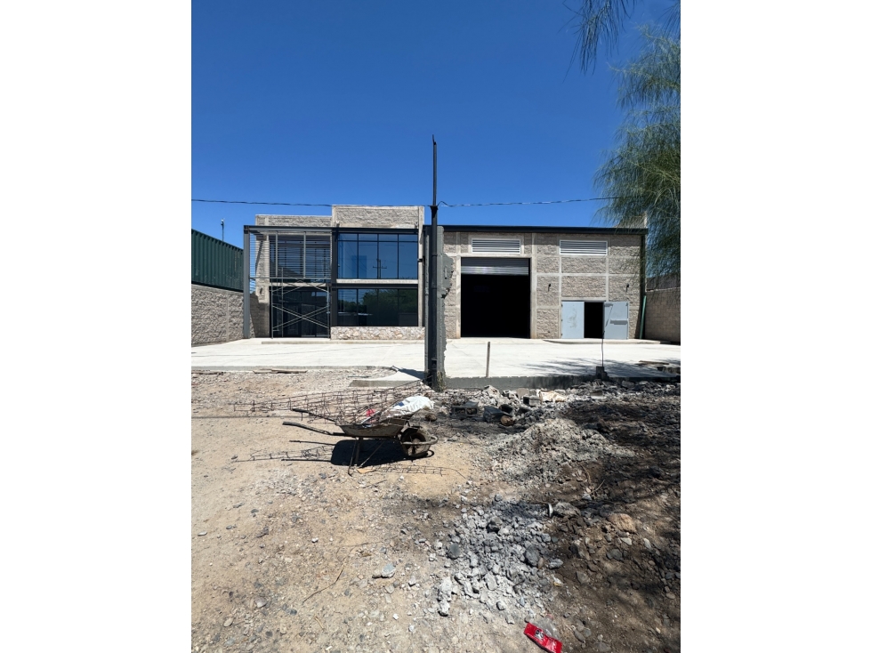 BODEGA EN RENTA | COL. METALERA - 1