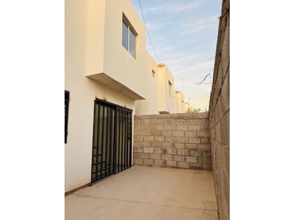 CASA EN RENTA | COL. VILLA FLORENCIA - 6