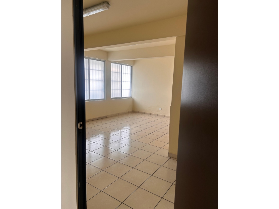 OFICINA EN RENTA PLANTA BAJA | COL. CENTRO — foto 3
