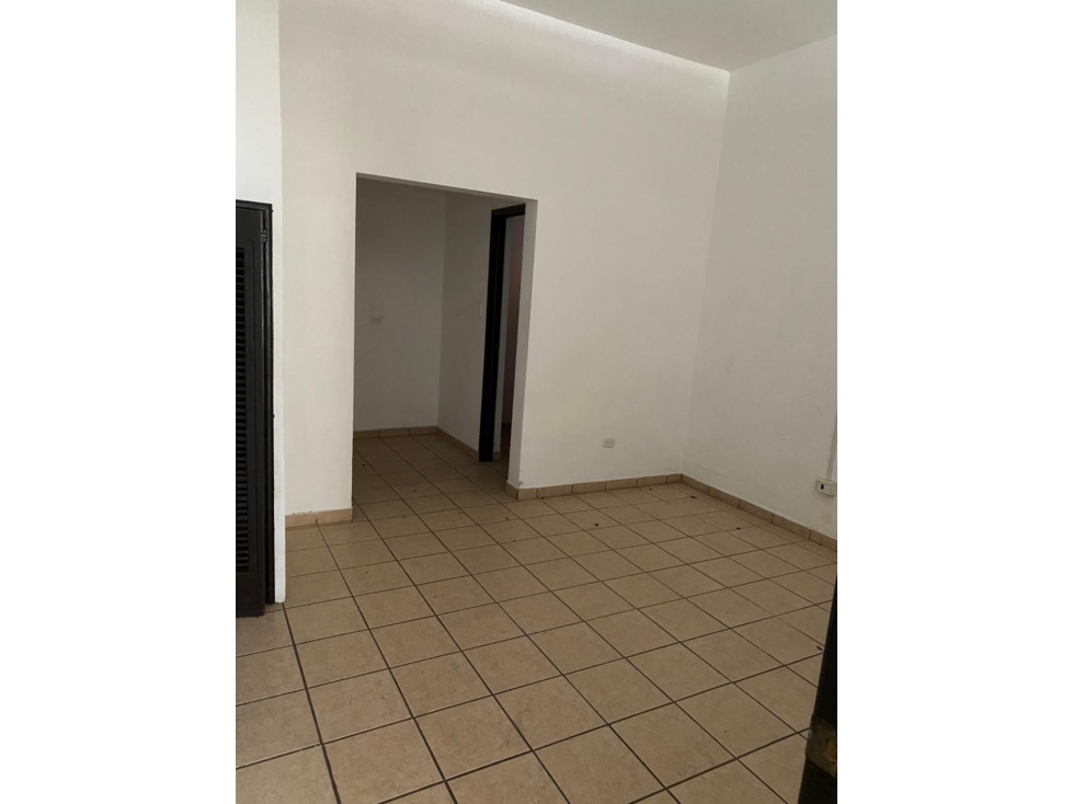 EDIFICIO EN RENTA EN CENTENARIO. - 4