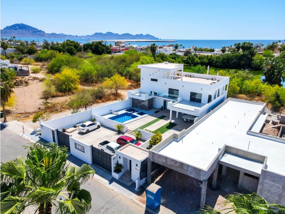 CASA EN VENTA | SAN CARLOS - 4