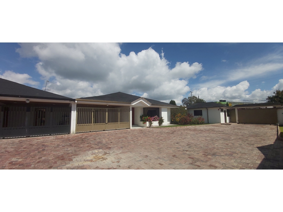 Vendo casa San Jose de Bavaria un piso en conjunto cerrado