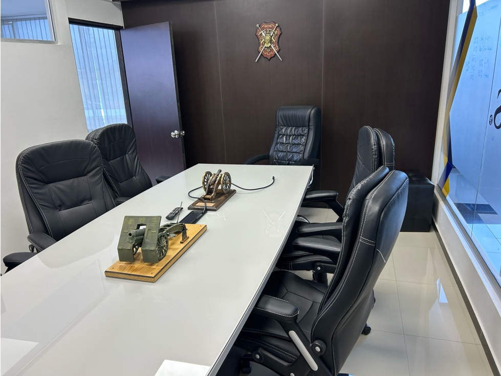 Vendo Edificio adecuado para oficinas — foto 5