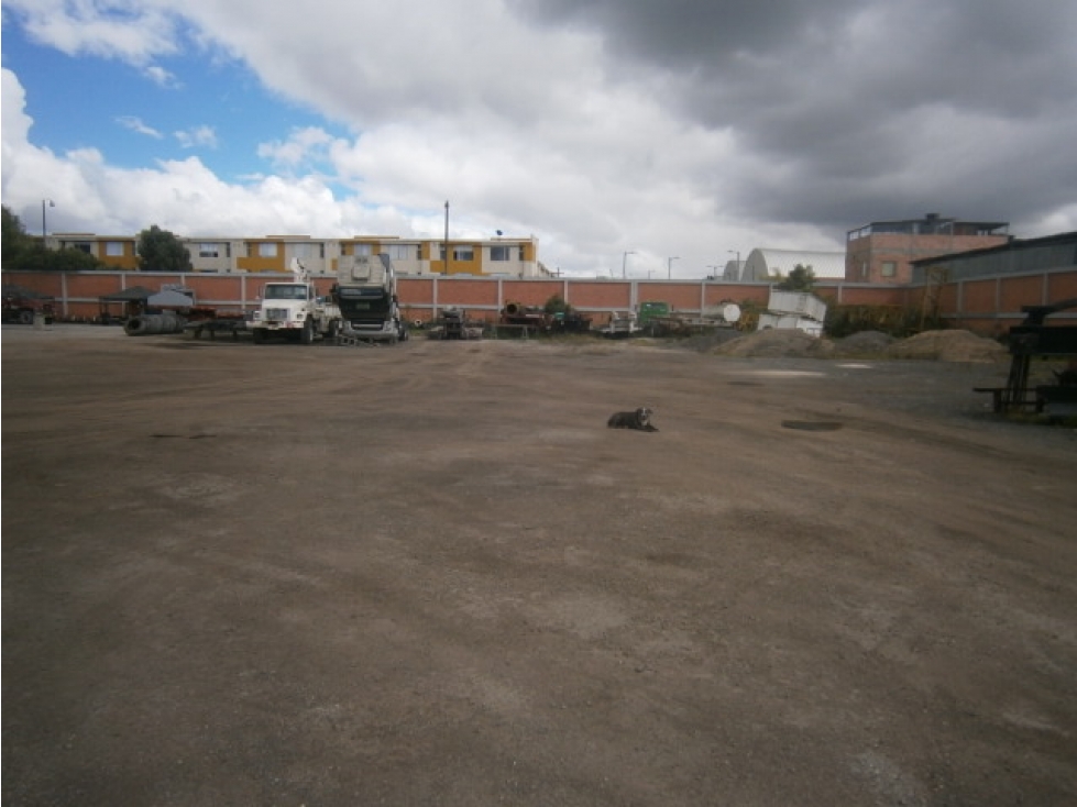 INTERESANTE LOTE CON USO INDUSTRIAL EN MOSQUERA - 3
