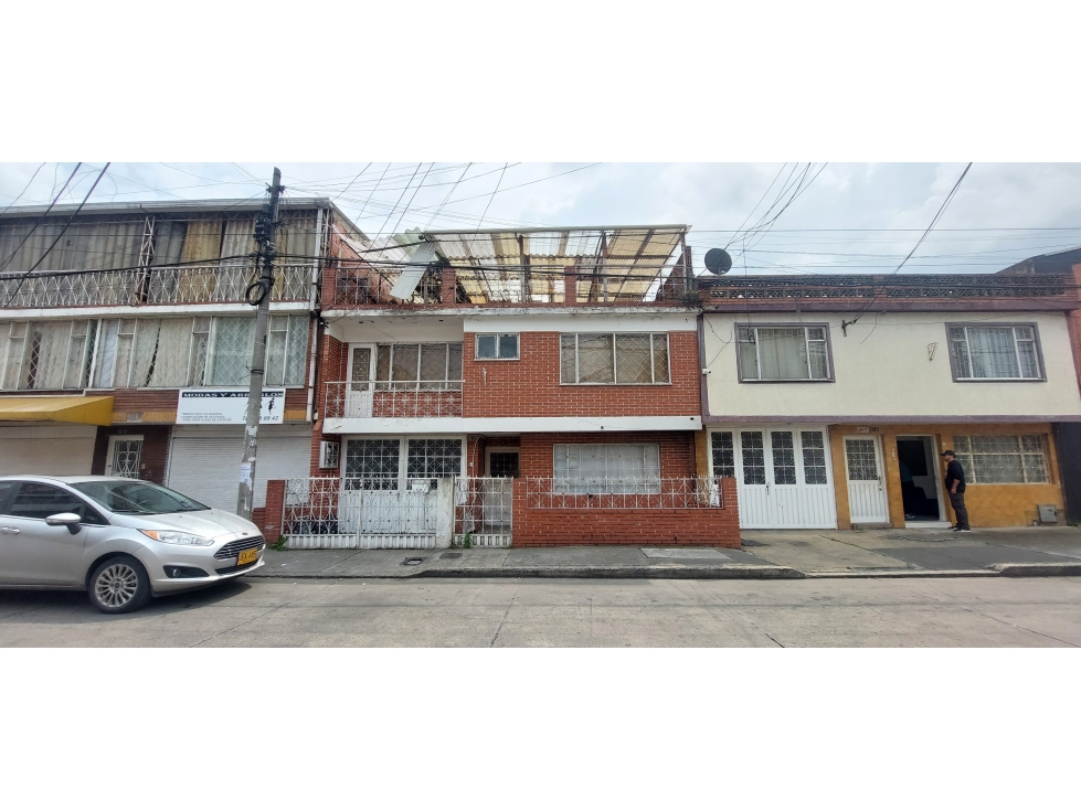 Vendo casa en la Uribe variedad de usos permitidos — foto 4