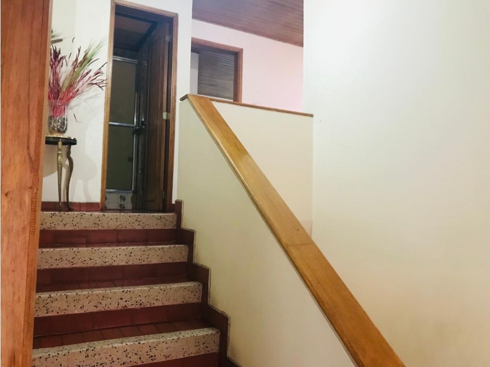 VENDO CASA EN BATAN PARA REMODELAR — foto 2