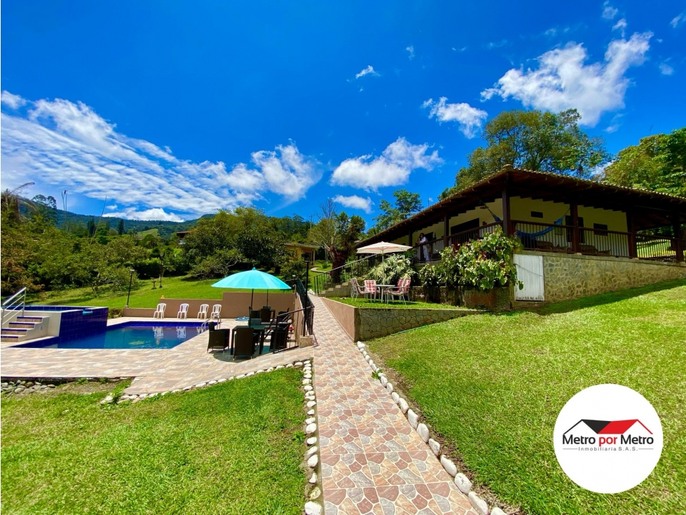 Venta de Moderna Finca en Parcelación Monterrico — foto 2