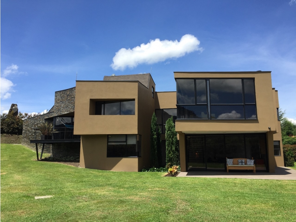 Casa en venta en La Ceja, Antioquia.