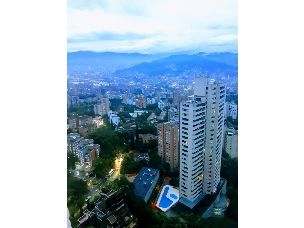 Apartamento en Venta en el Poblado, sector Palmas — foto 2