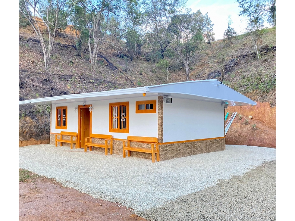 Lote y finca en venta en San Vicente, Antioquia. — foto 2