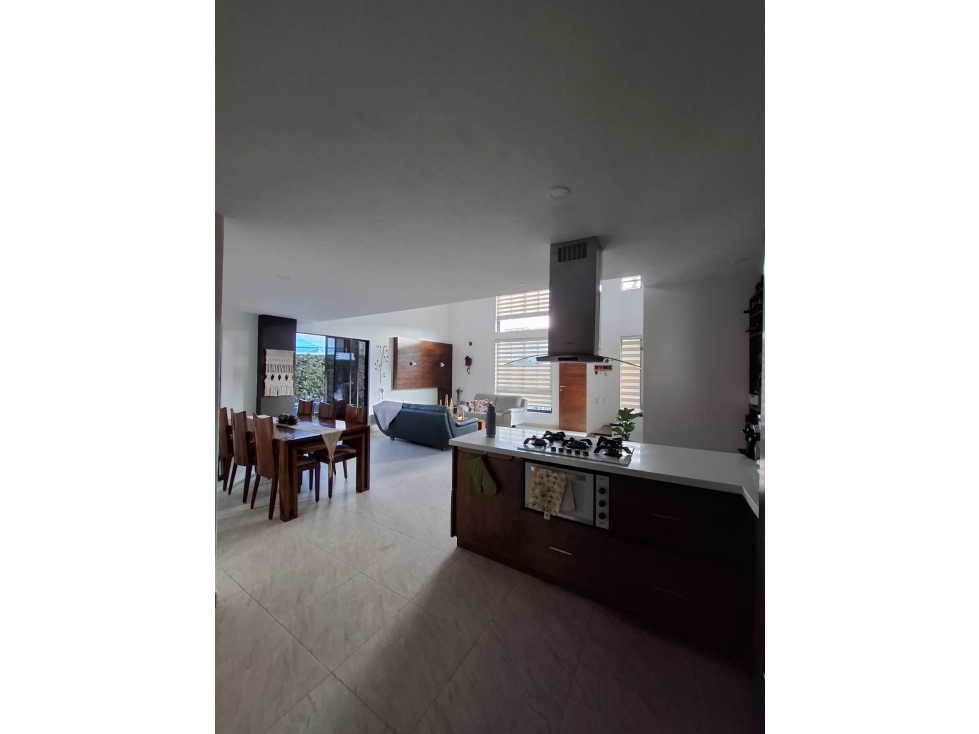 Casa en venta en La Ceja, Antioquia. — foto 3