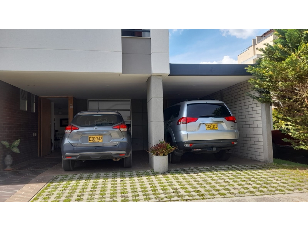 Casa en venta en Llanogrande, sector Barro Blanco