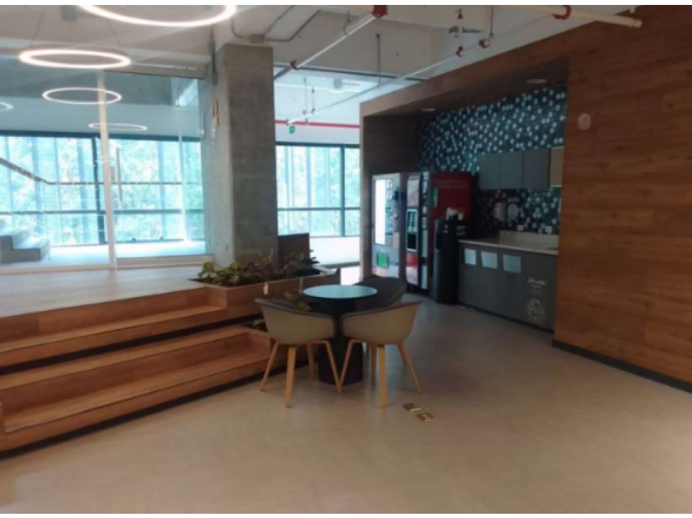 Oficina en arriendo en Medellín, Antioquia. — foto 2