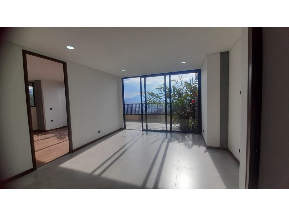 Apartamento en venta en Las Palmas, Medellín.