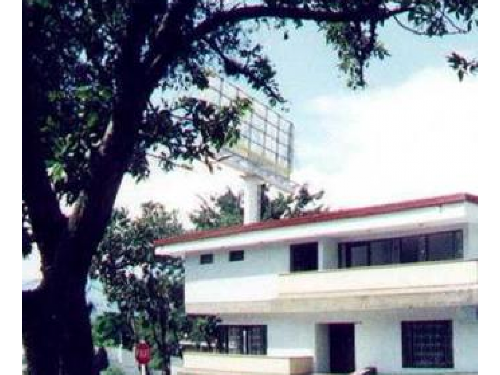 Lote comercial.Venta en Medellín, sector Aguacatala, El Poblado — foto 2