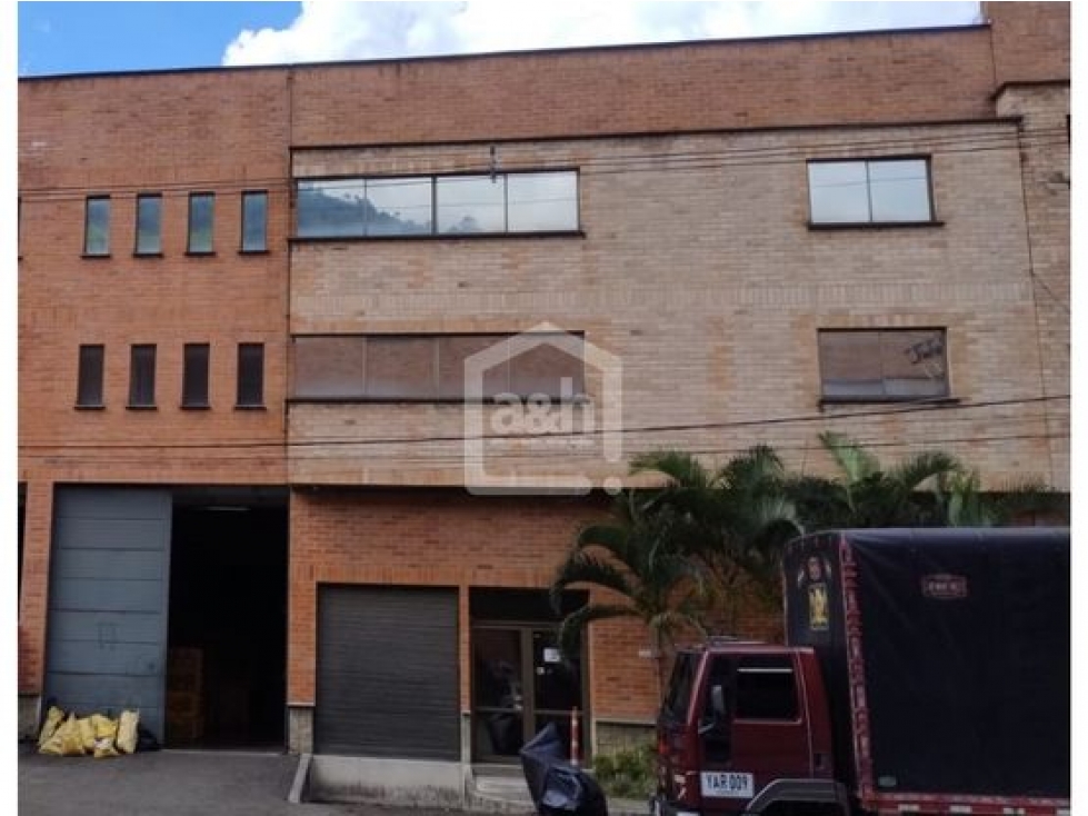 Bodega en venta en Girardota, Antioquia. - 1