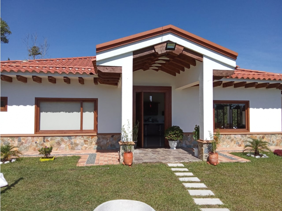 Casa Campestre en venta y Arriendo, sector San Vicente, Antioquia. — foto 2