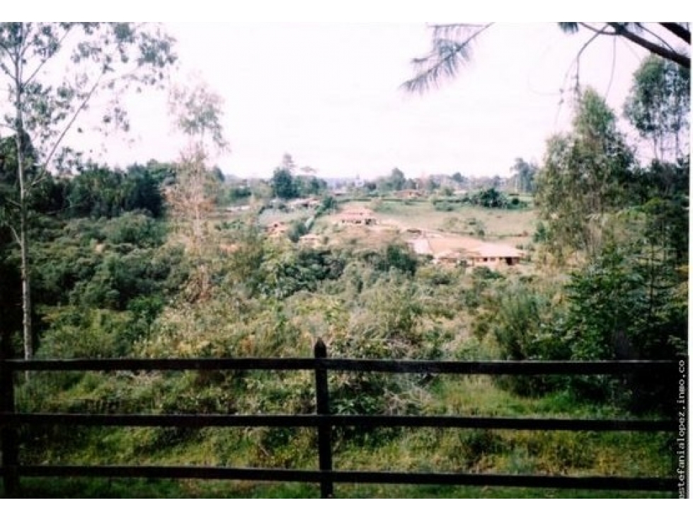 Lote en venta sector Sajonia, Aeropuerto J.M.C, Rionegro. — foto 3
