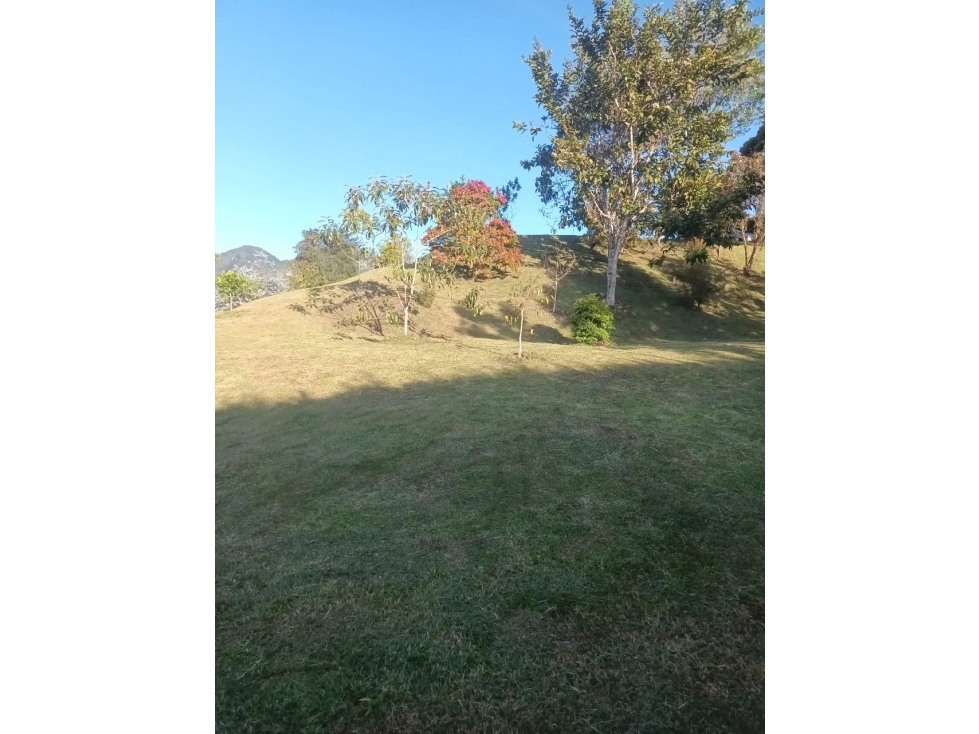 Lote en venta en Rionegro, entrada al Carmen de Viboral, Antioquia. — foto 3