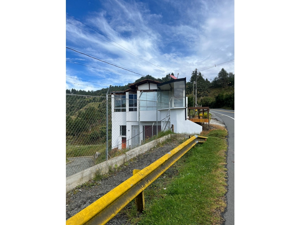 Apto- Local en venta en El Retiro, Antioquia. — foto 3
