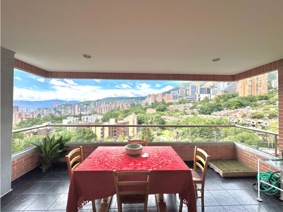 Apartamento en venta en El Poblado, Medellín, Antioquia. — foto 2