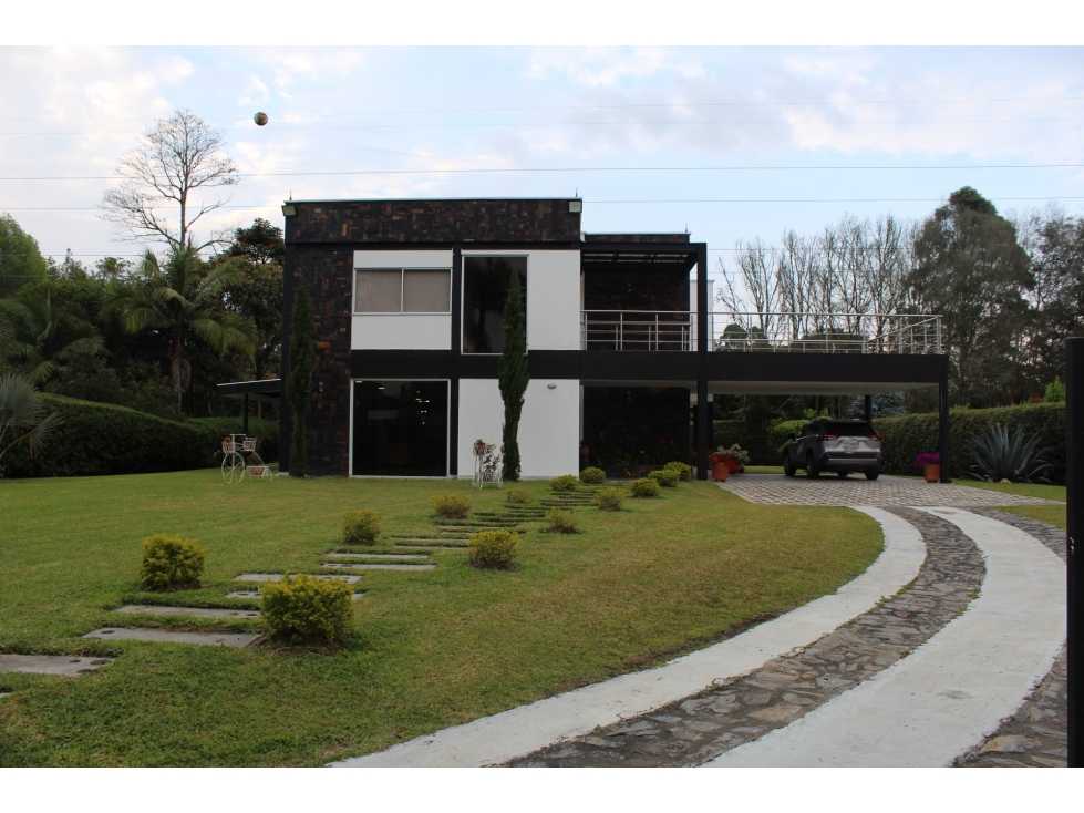 Casa Campestre en Venta y Arriendo en Rionegro, Sector de Llanogrande — foto 2