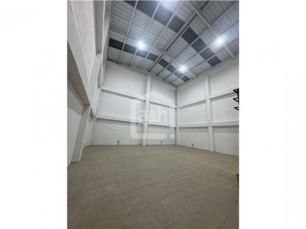 Bodega en arriendo en Rionegro, sector Tunel, Aeropuerto J.M.C. — foto 2