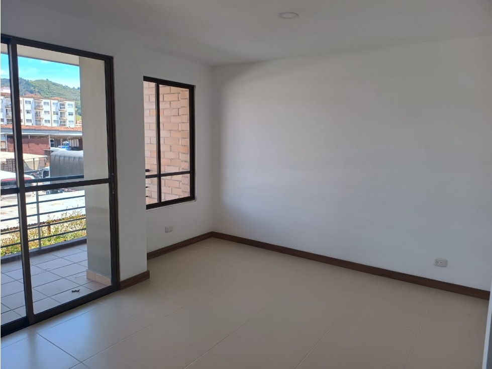 Apartamento en venta en La Ceja, Antioquia. — foto 2